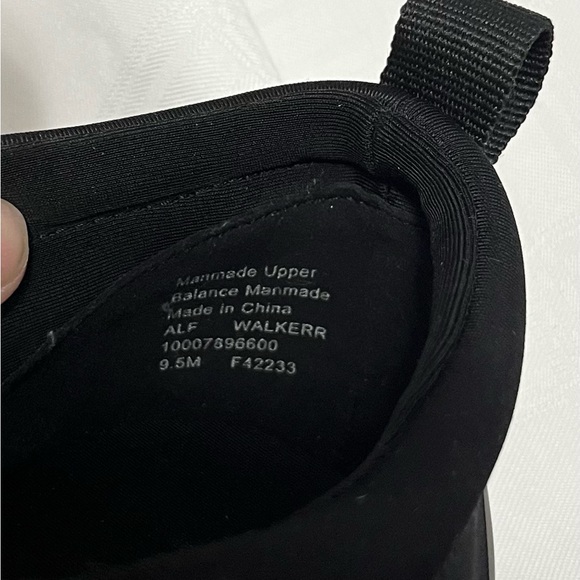 9.5 Alfani Walking Shoe - Picture 9 of 9